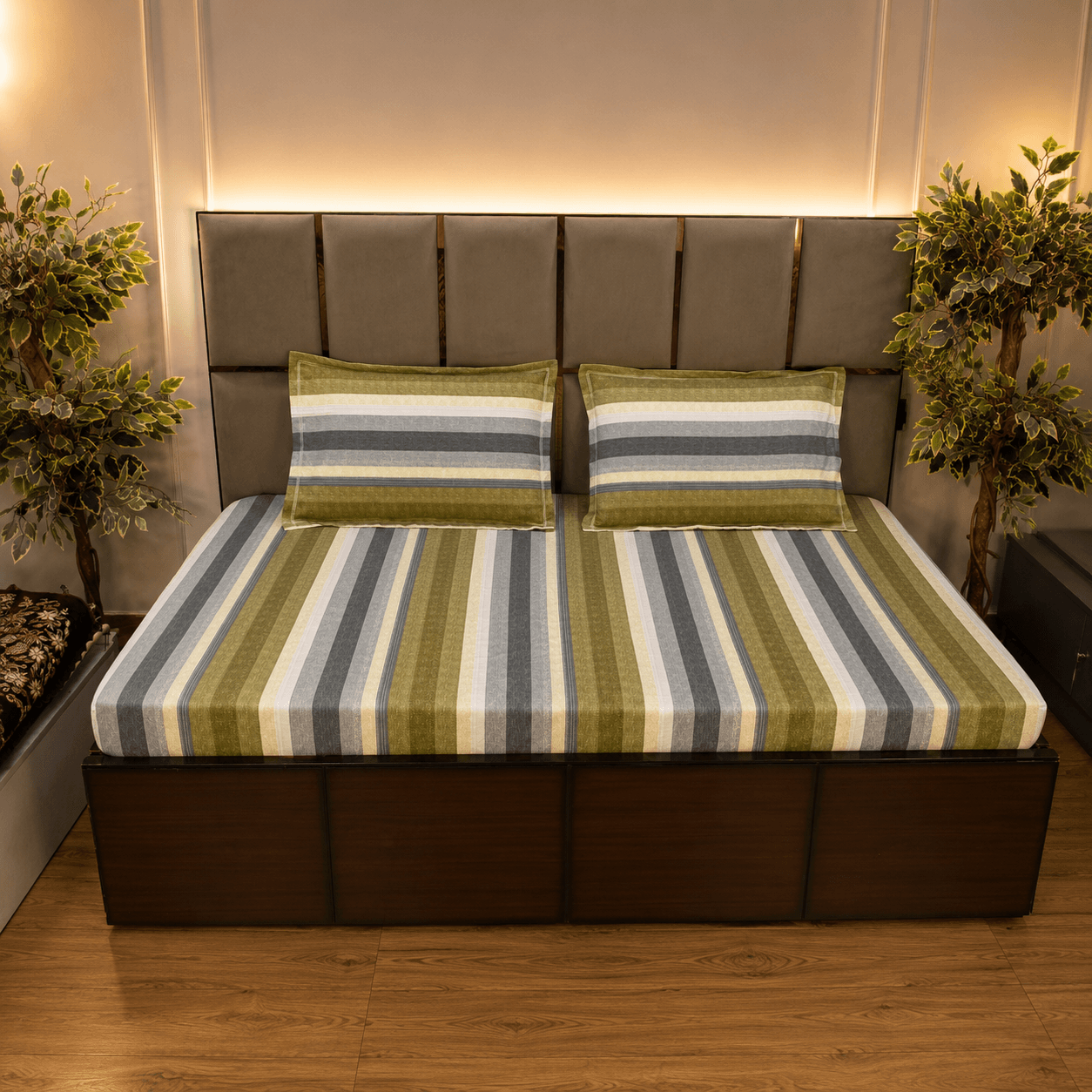Striped, havana fitted pure cotton bedsheet