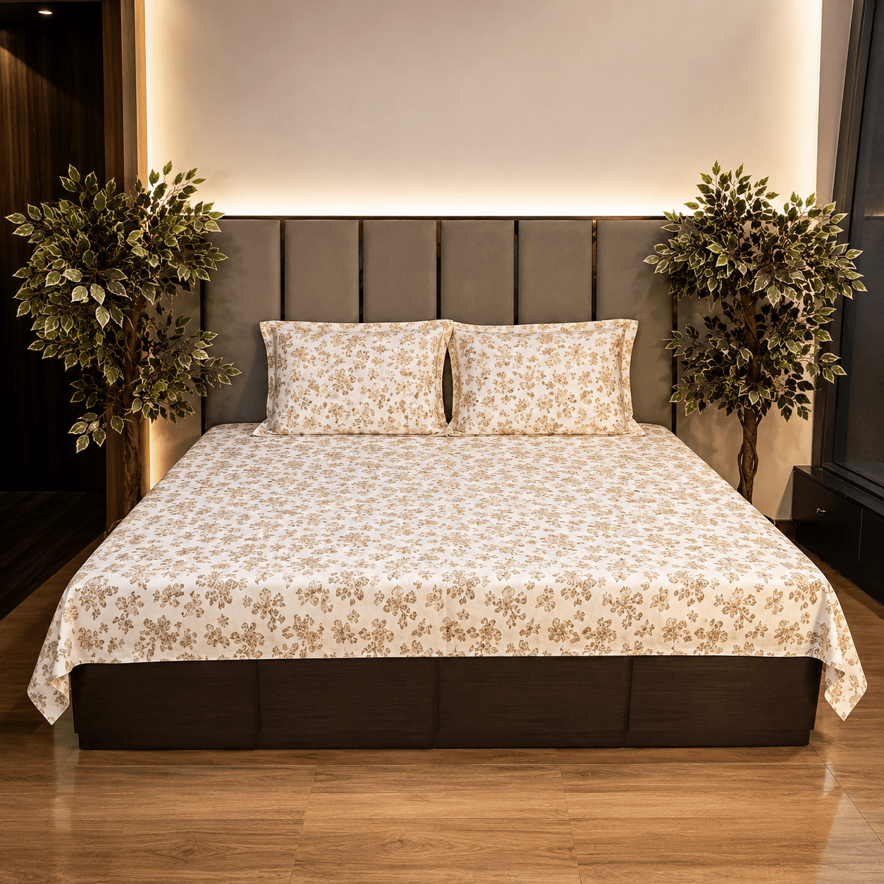 Toile Floral Brown Queen size bedsheet