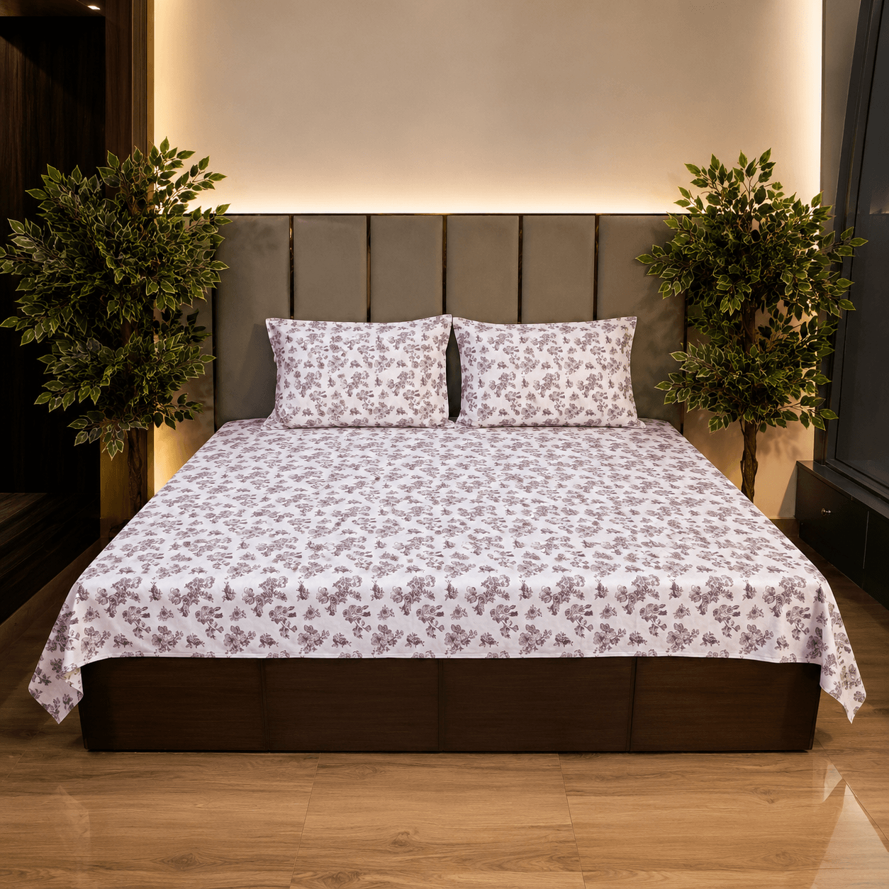 Toile Floral Brown Queen size bedsheet