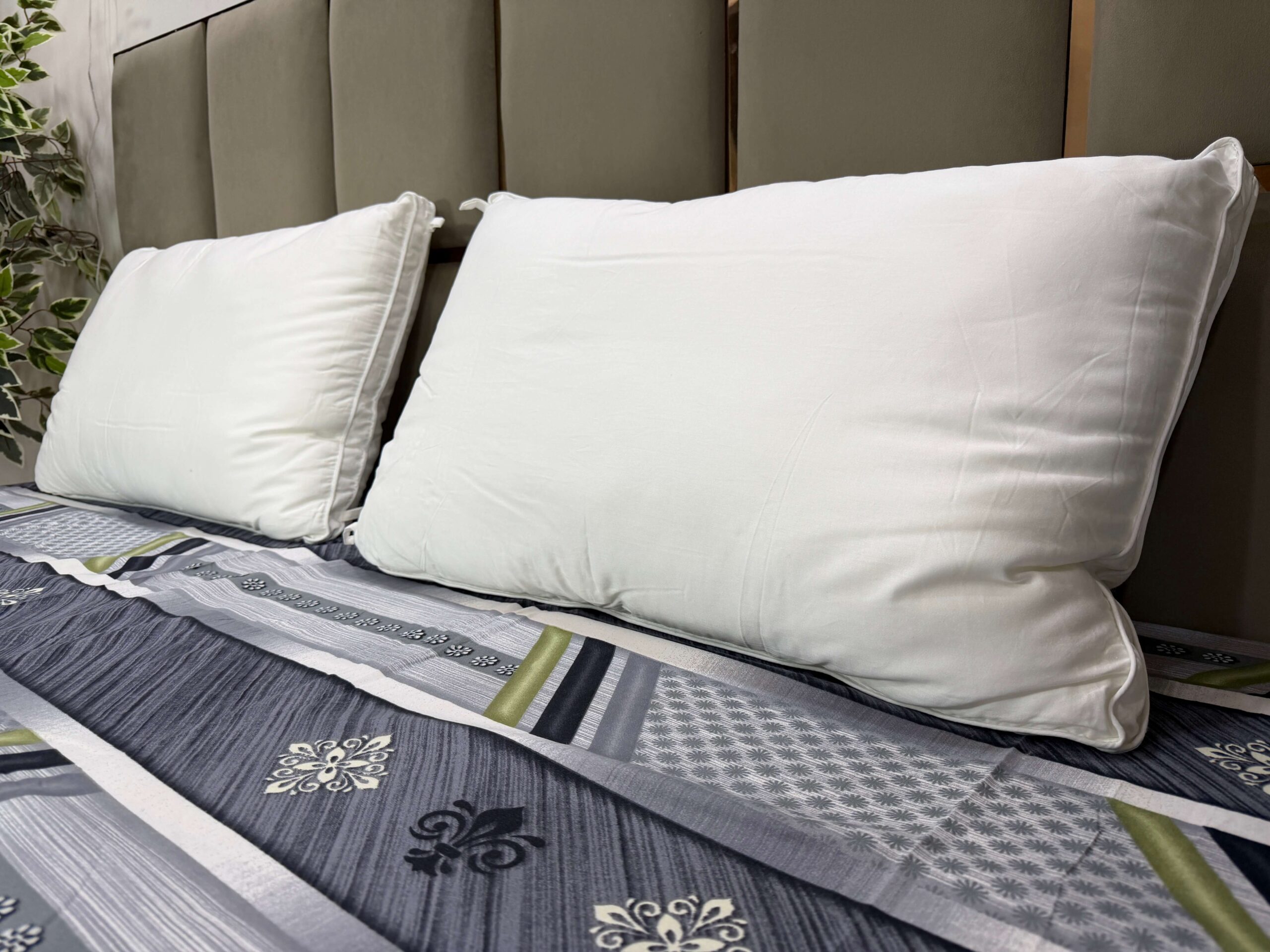 Soft Microfiber Filled Bed Pillows